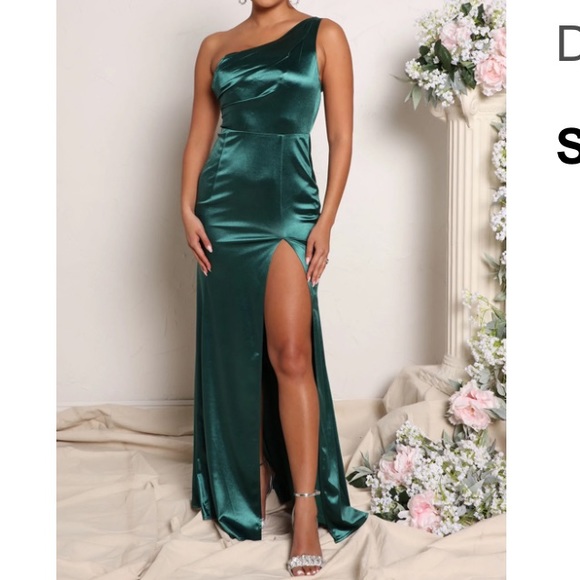 Fashion Nova Emerald Dress - Picture 1 of 4